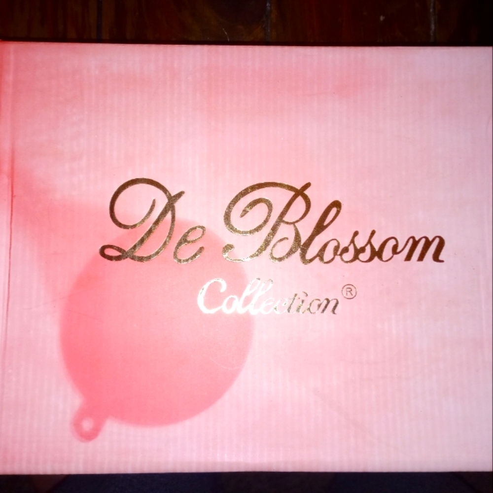High heels they are 7 1/2 De blossom collection